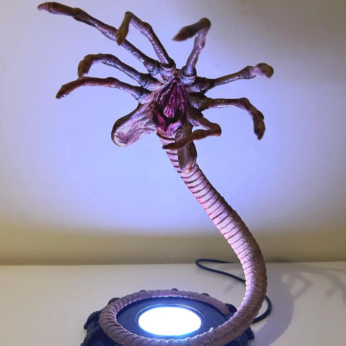 Alien Facehugger Lamp Nightlig - Halloween Party Supplies ulasan dan harga